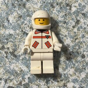 Lego mini figurine from 1998-2000 Lego city. Res q worker. Vintage